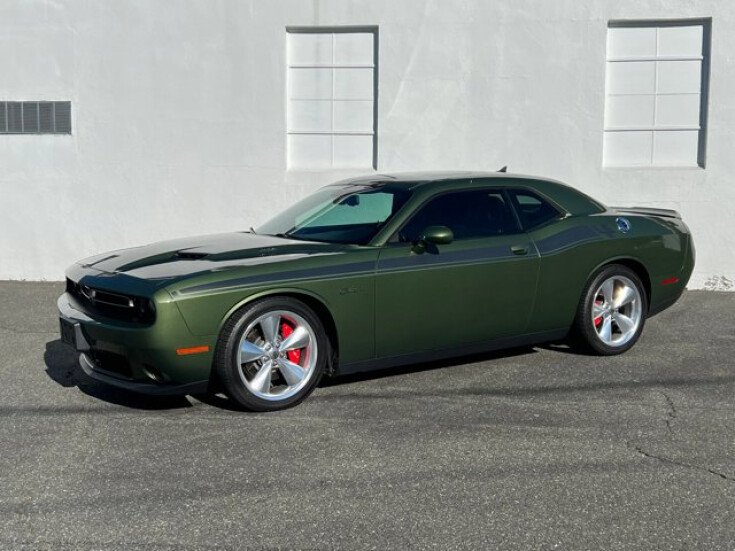 Thumbnail Photo undefined for 2018 Dodge Challenger R/T